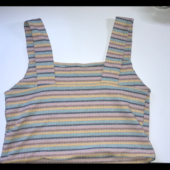 American Eagle Top - Picture 3 of 3